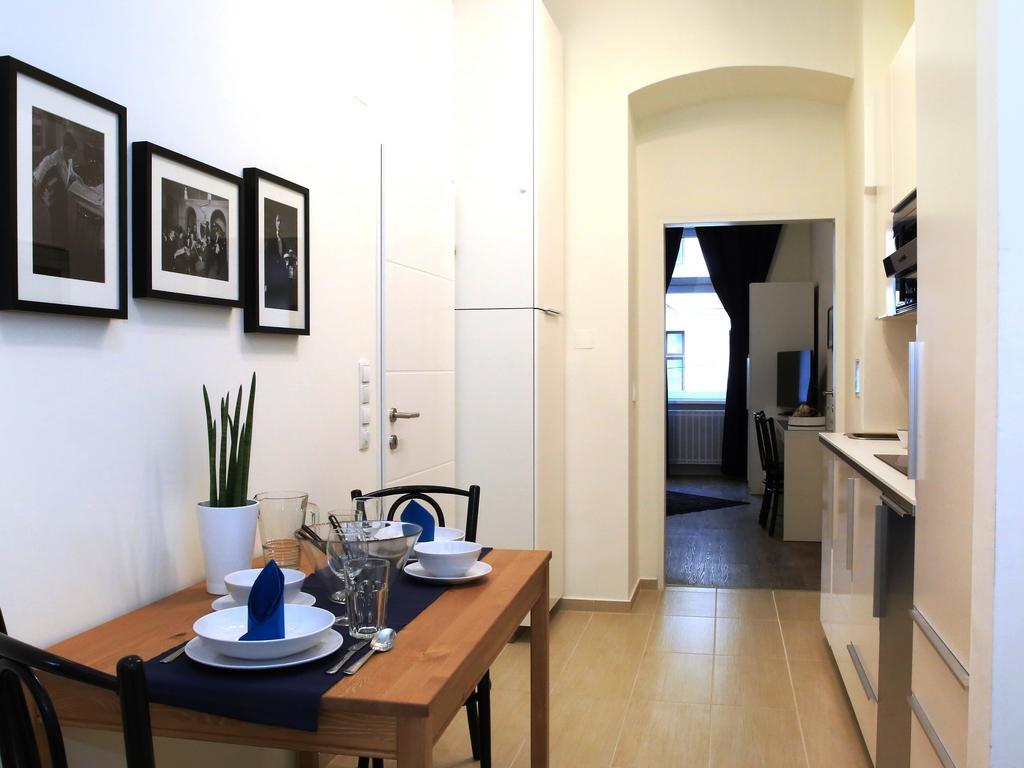 Flatprovider Comfort Eduard Apartment - Contactless Check In Wina Bagian luar foto
