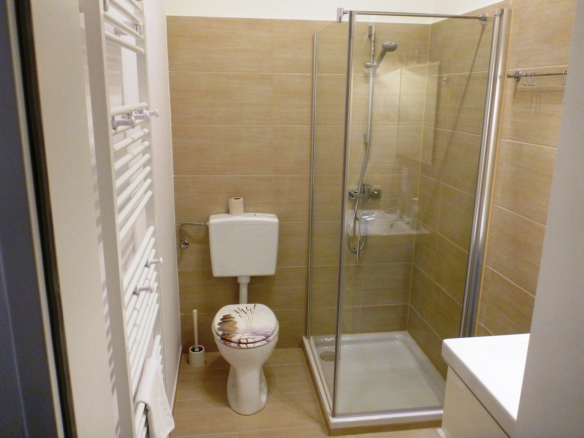 Flatprovider Comfort Eduard Apartment - Contactless Check In Wina Bagian luar foto