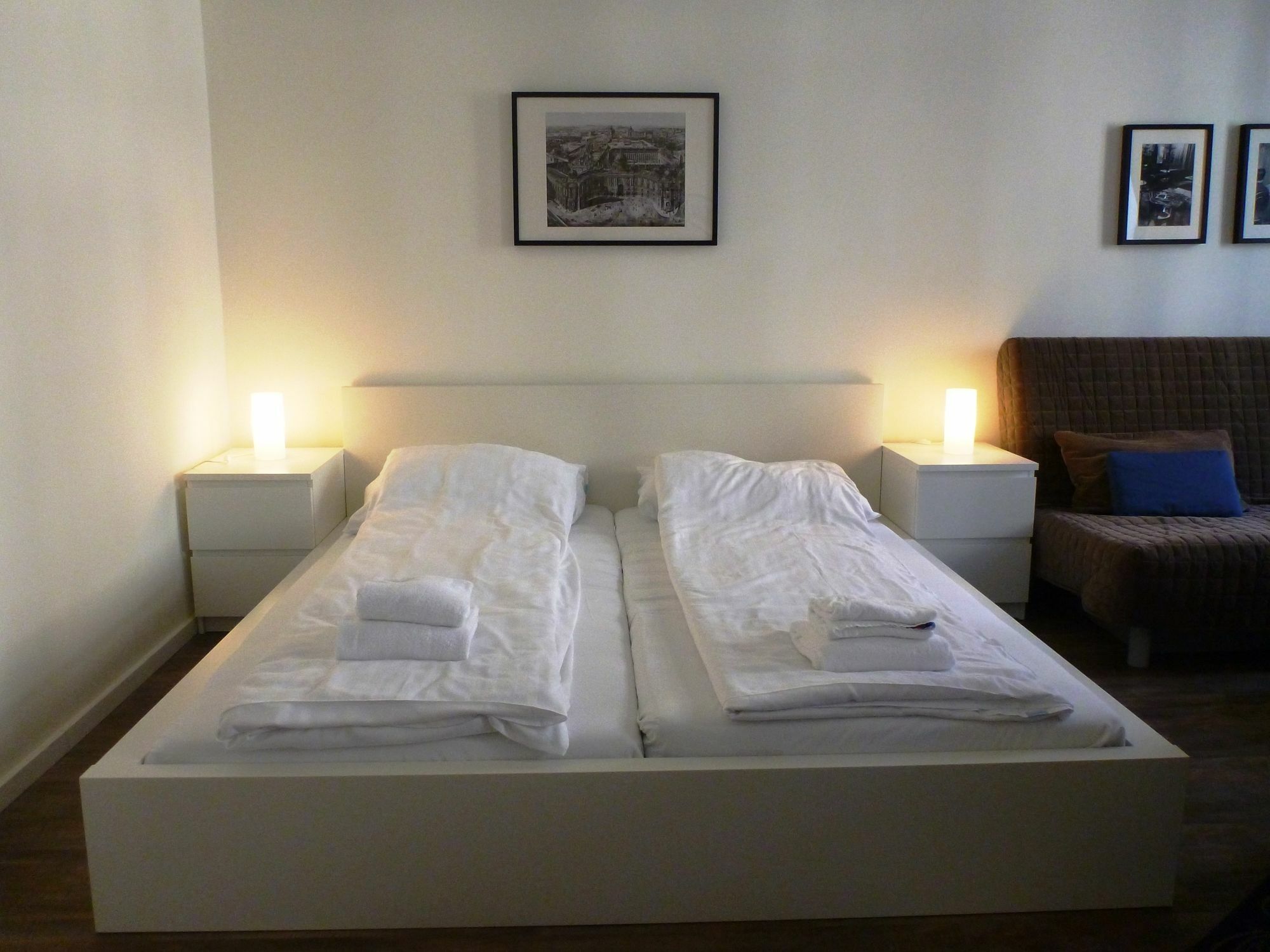 Flatprovider Comfort Eduard Apartment - Contactless Check In Wina Bagian luar foto