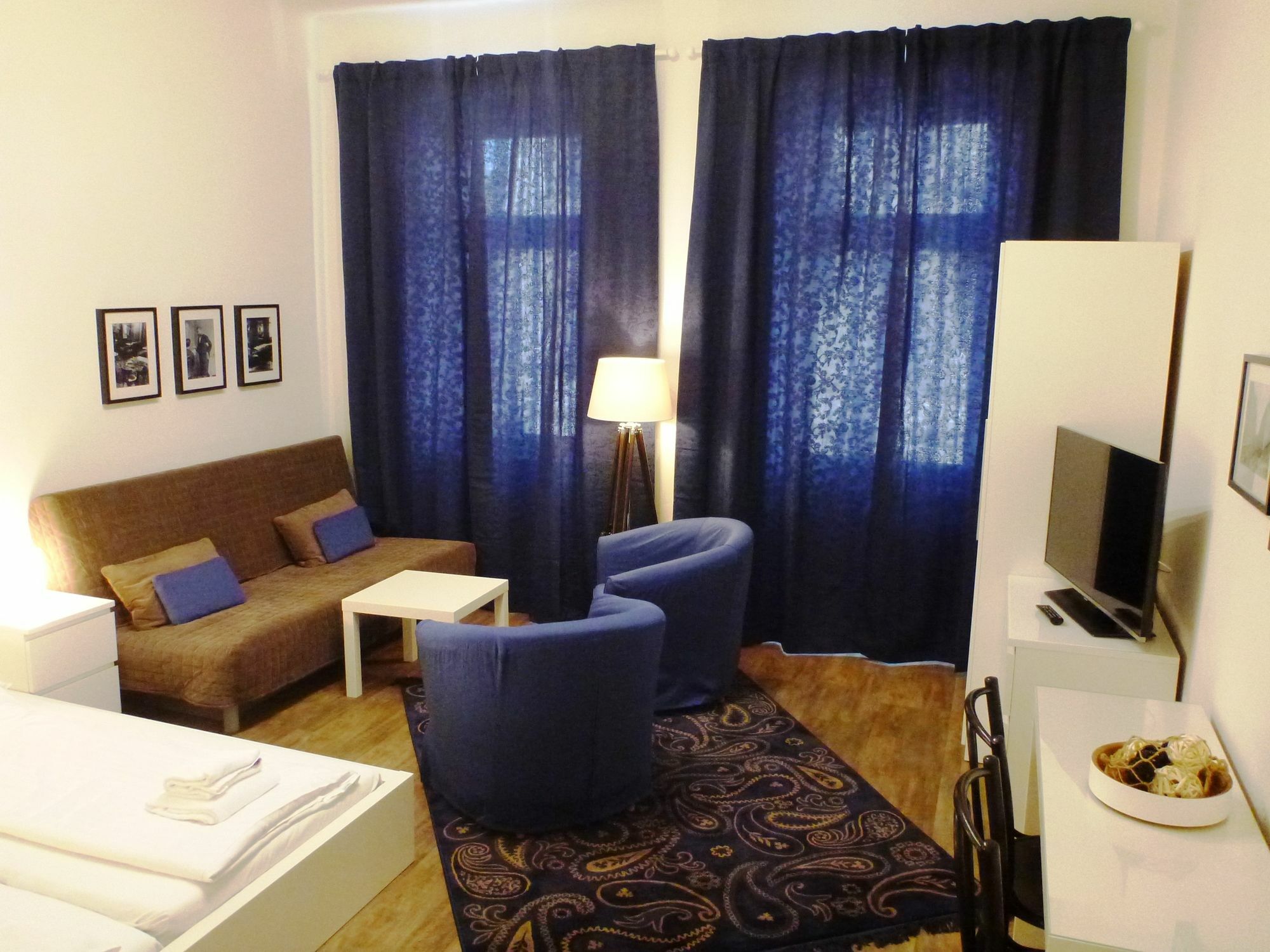 Flatprovider Comfort Eduard Apartment - Contactless Check In Wina Bagian luar foto